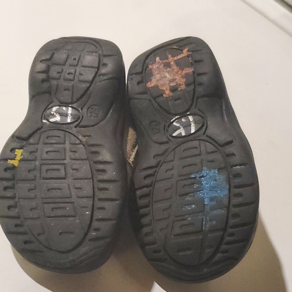 Airwalk shoes - Picture 3 of 3